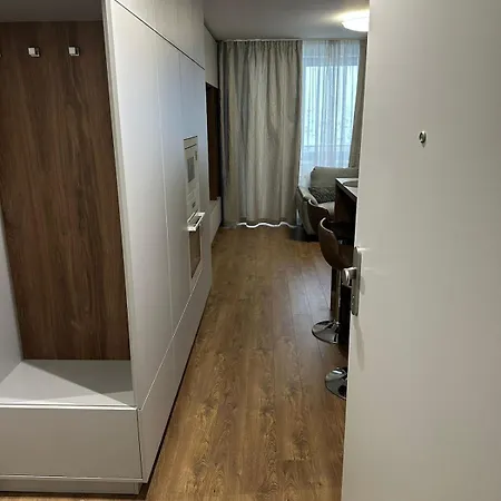 Apartment Cassovar, Private Garage With Free Parking Košice