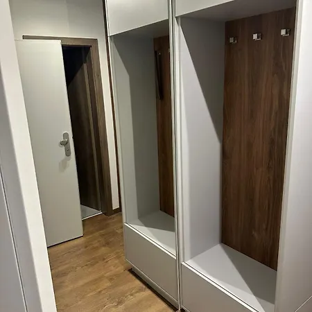 Cassovar, Private Garage With Free Parking *