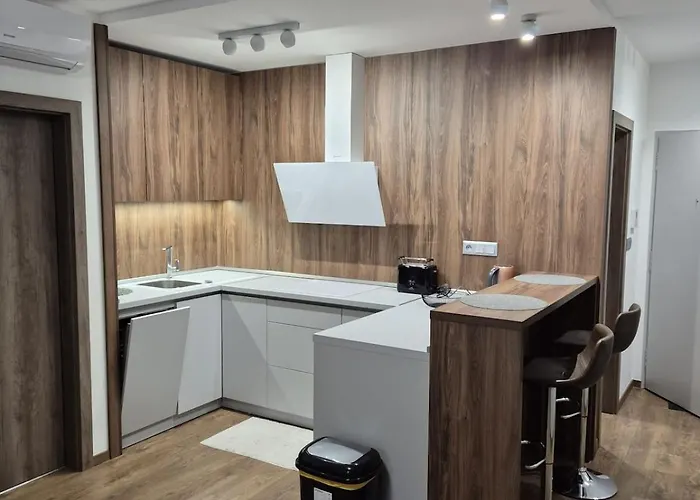 Апартаменты Apartman, Private Garage With Free Parking *